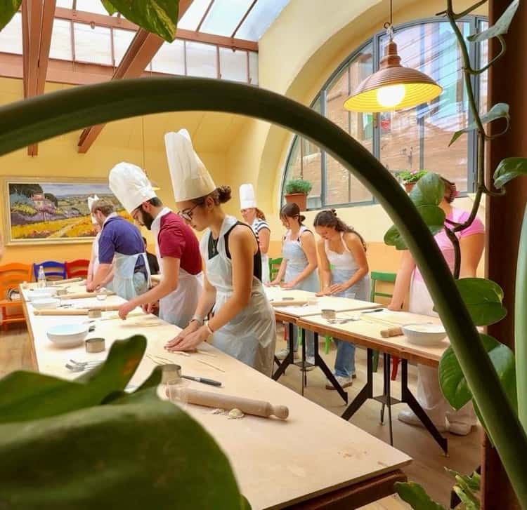 Rome: Twilight Pasta & Tiramisu Masterclass by the Vatican