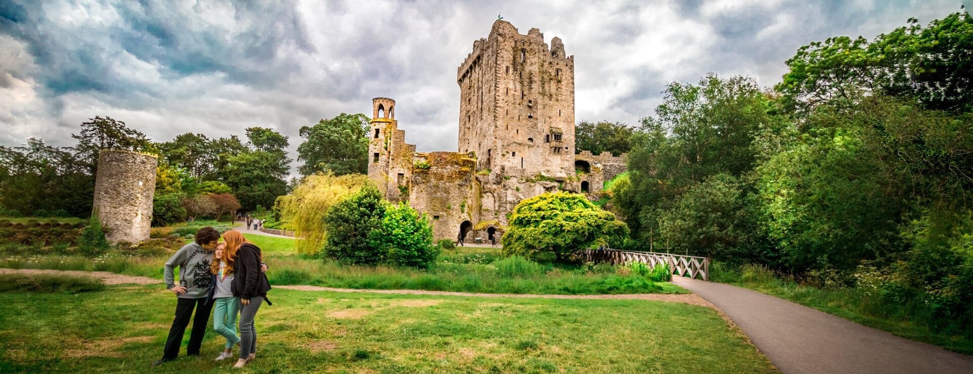 Blarney Castle: Kiss the Stone & Gardens Private Tour