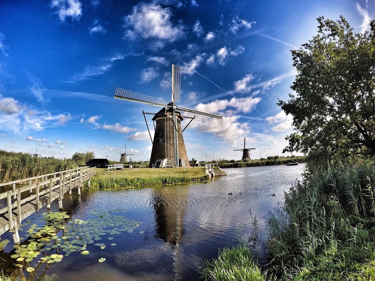 Historic Windmill & Mill District Walking Tour, Kinderdijk UNESCO Site