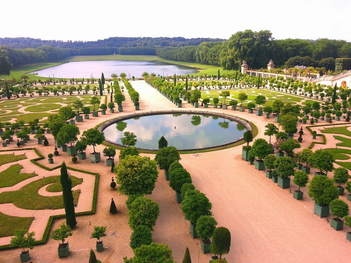 Versailles Gardens & Cloisters Private Guided Heritage Walk
