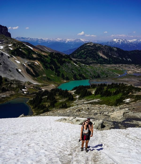 Guided Tundra Hike to the Panoramic Ridge Above the Bay