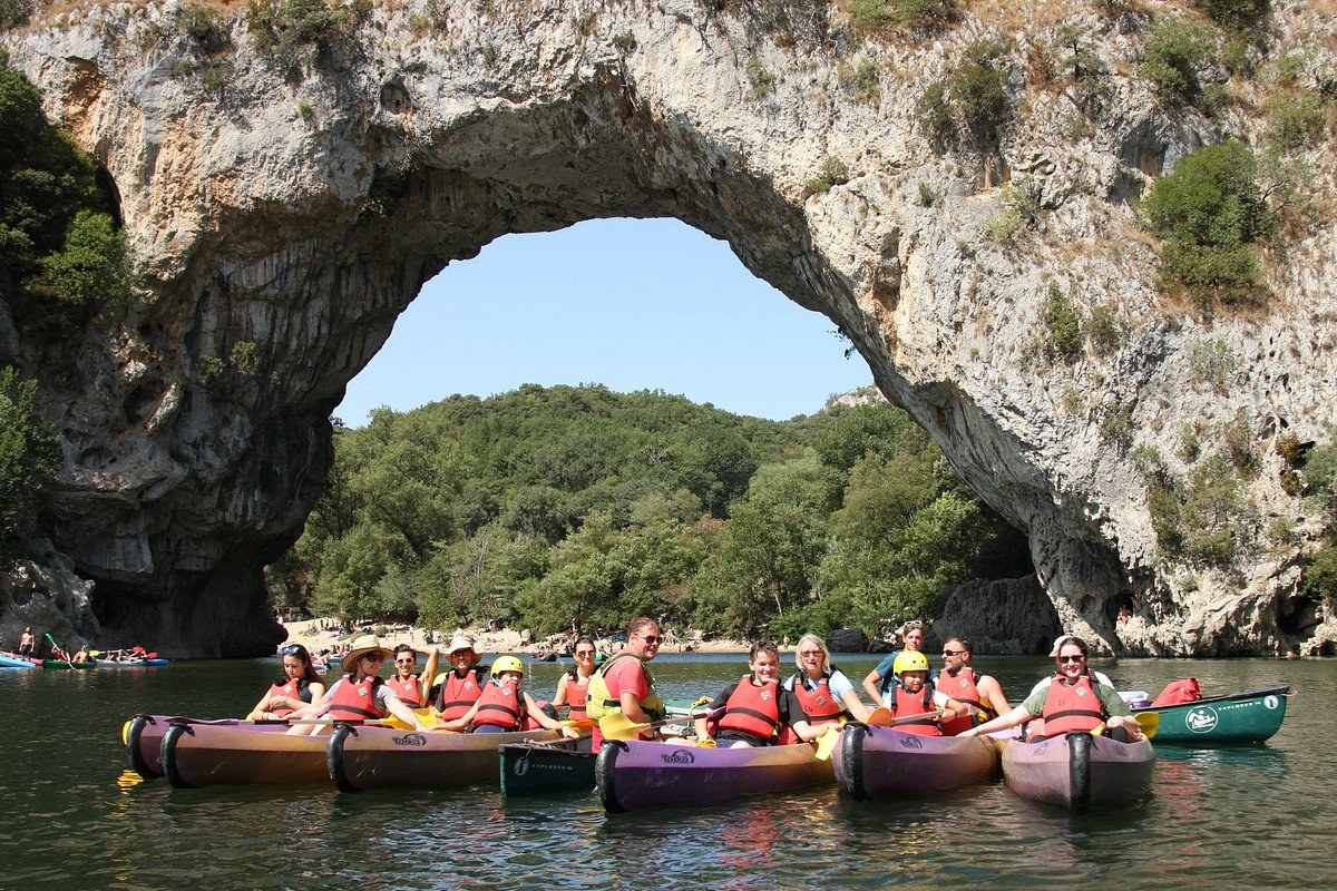 Gorges de l'Ardèche: Private Canoe Through Europe's Grand Canyon