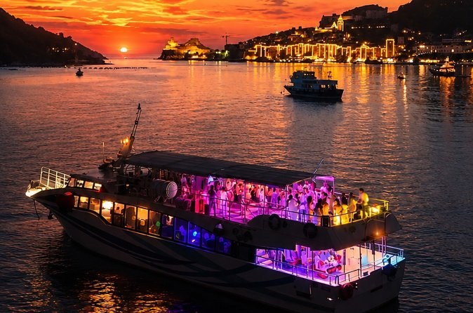 Private Sunset Cultural Immersion: Arts, Craft & Aperitivo
