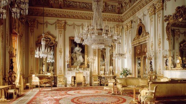 Private Afternoon Tea & Buckingham Palace State Rooms Tour