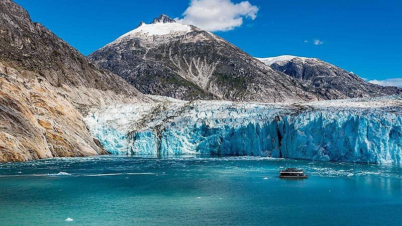 Endicott Arm & Dawes Glacier: Private Small-Boat Expedition
