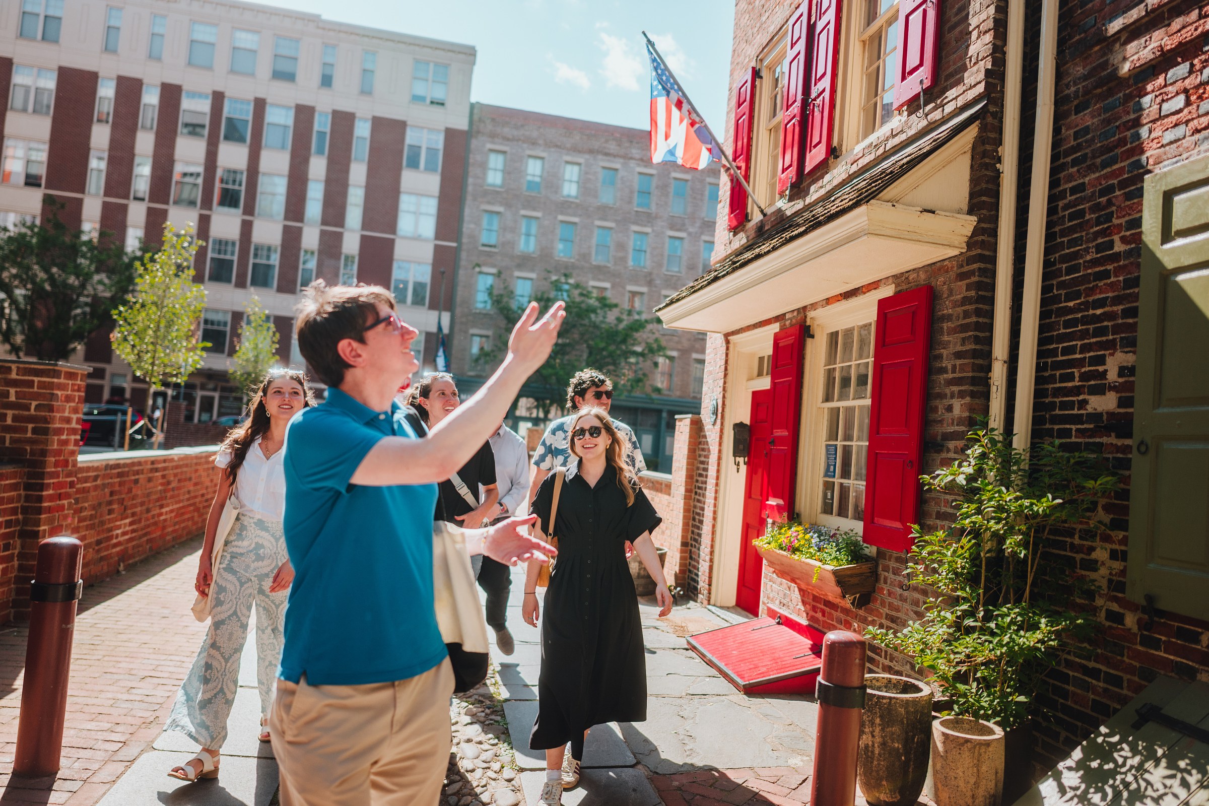 Guided Historic Town Walk & Colonial Architecture Masterclass