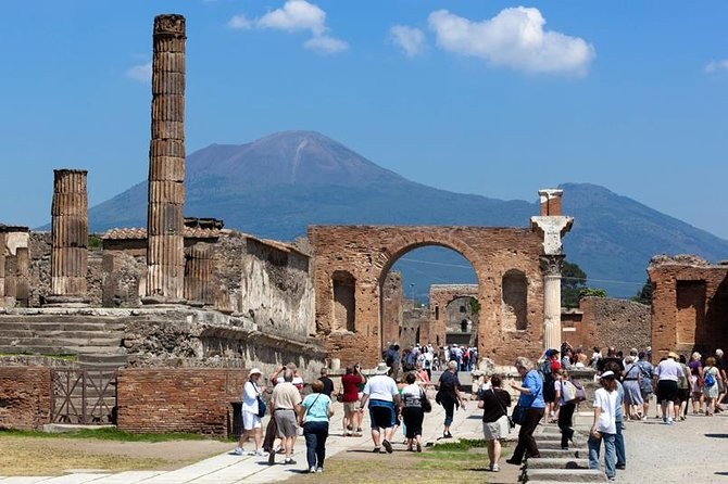 Pompeii & Herculaneum: Expert Private Archaeologist Tour