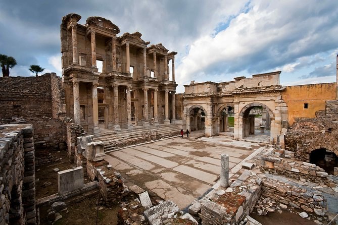 Kusadasi to Ephesus: Private Archaeologist & Terrace Houses