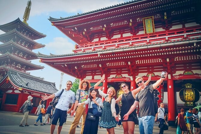 Private Licensed Tokyo Expert: Full-Day Bespoke City Tour