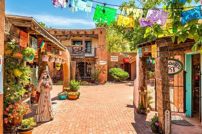 Private Guided Heritage Walk: Old Town Quarter & Hidden Courtyards