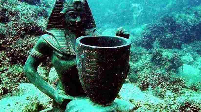 Abu Qir Bay: Private Underwater Alexandria Snorkel & Sunken City Cruise