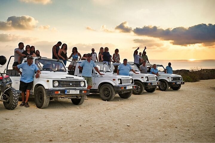 Gozo Island: Private Jeep Safari & Azure Window Dive