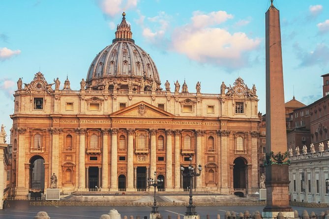 Private Vatican Museums & Sistine Chapel at Dawn