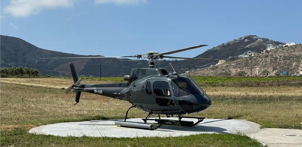 Private Helicopter Flight Over Santorini's Caldera