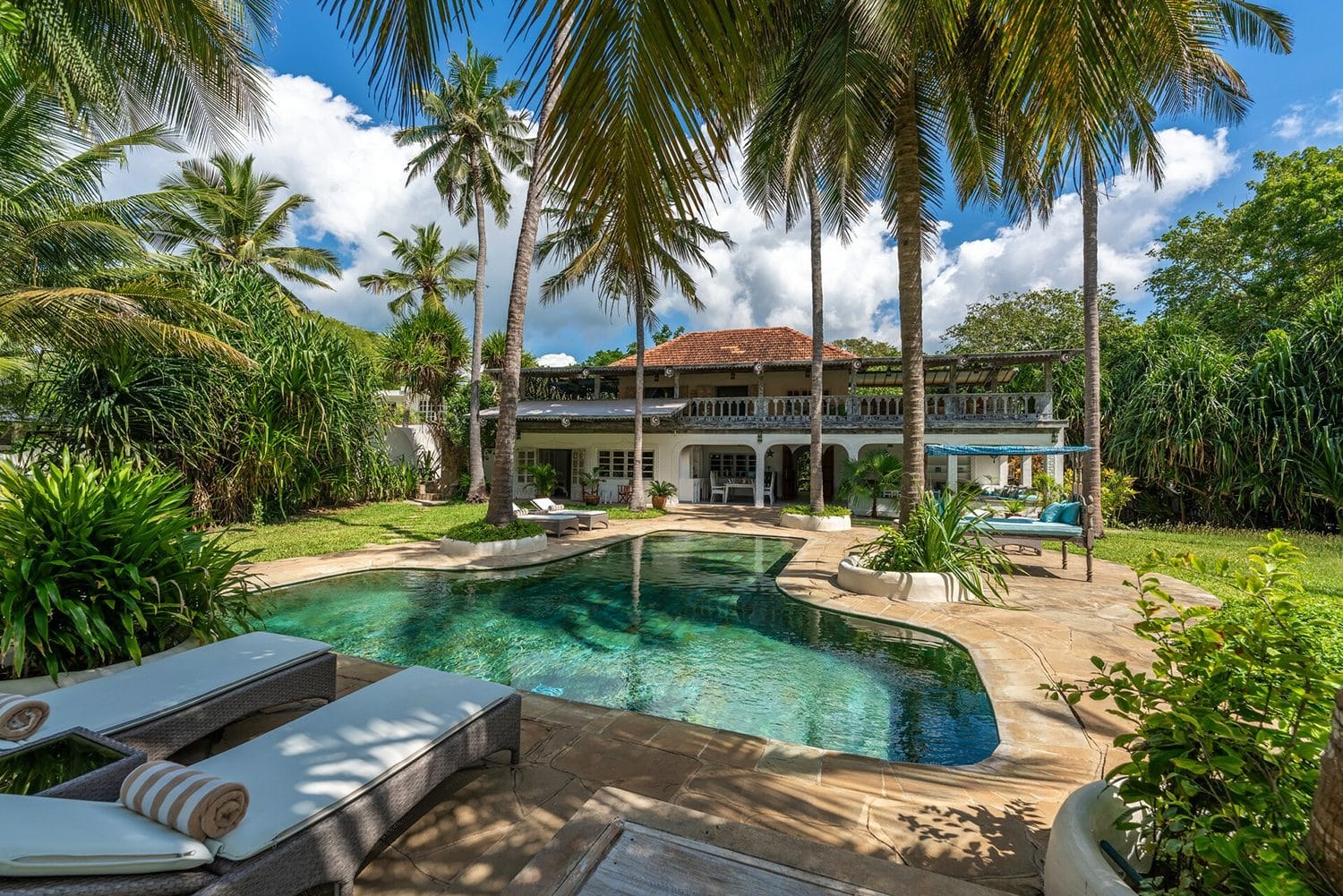 Diani Beach: Private Beachfront Villa Day with Butler