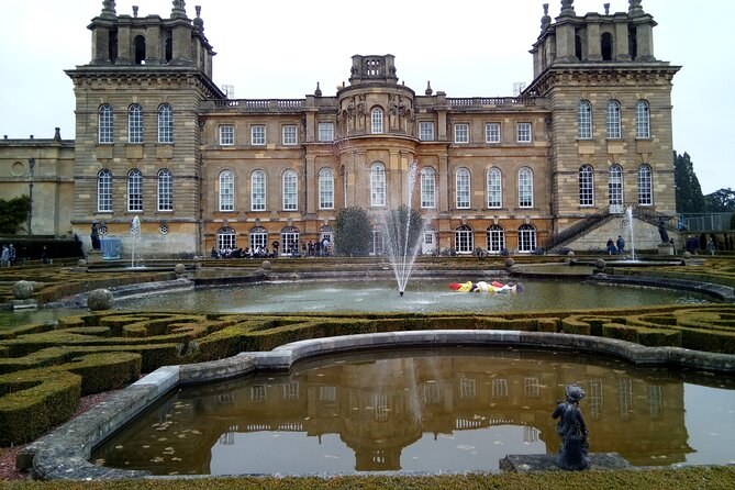 Blenheim Palace: Private Guided Tour with State Room Access