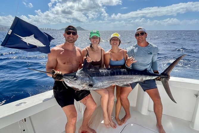 Sport Fishing for Marlin & Dorado — Private Luxury Charter