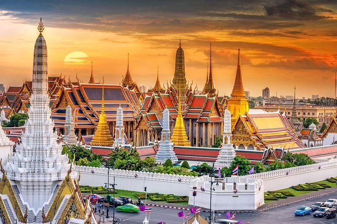 Grand Palace & Emerald Buddha: Expert-Led Private Access