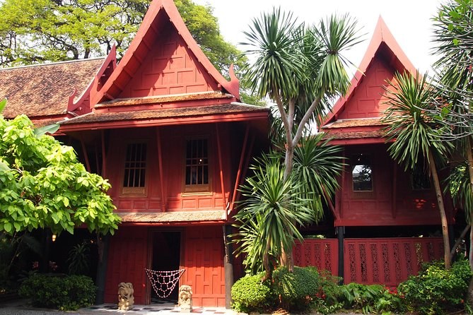 Jim Thompson House & Silk Atelier: Connoisseur Private Tour