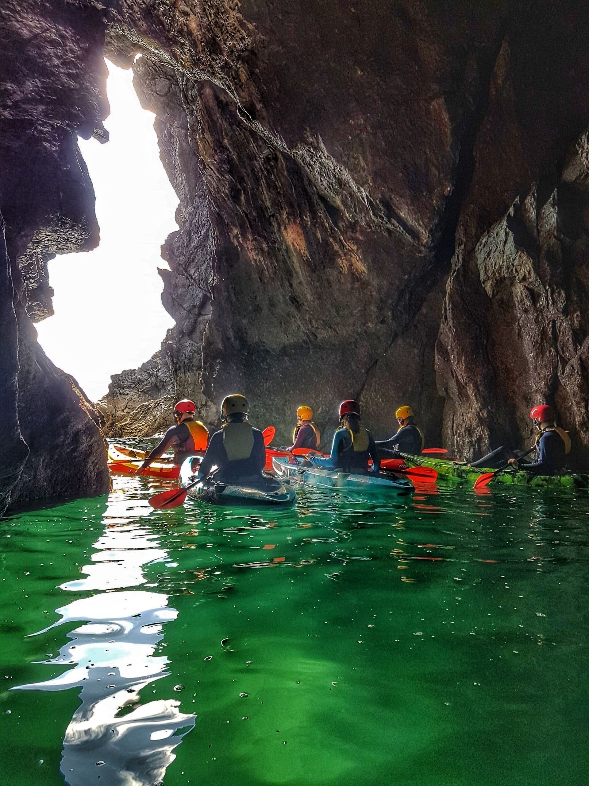 Iqheetly Sea-Kayak & Hidden Sea Cave Exploration