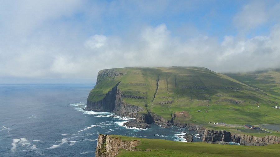 Beinisvørð Sea Cliffs: Edge-of-the-World Hike on Suðuroy