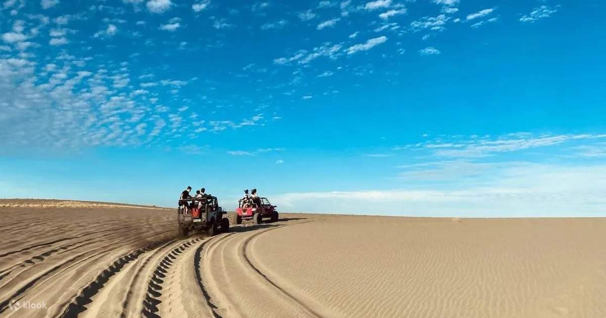 Paoay Sand Dunes: Private 4x4 & Sandboard Adventure