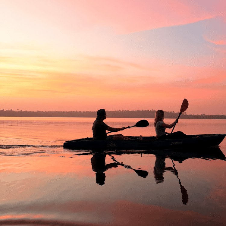Sunrise Kayak Expedition: Tahanea's Inner Lagoon Rim