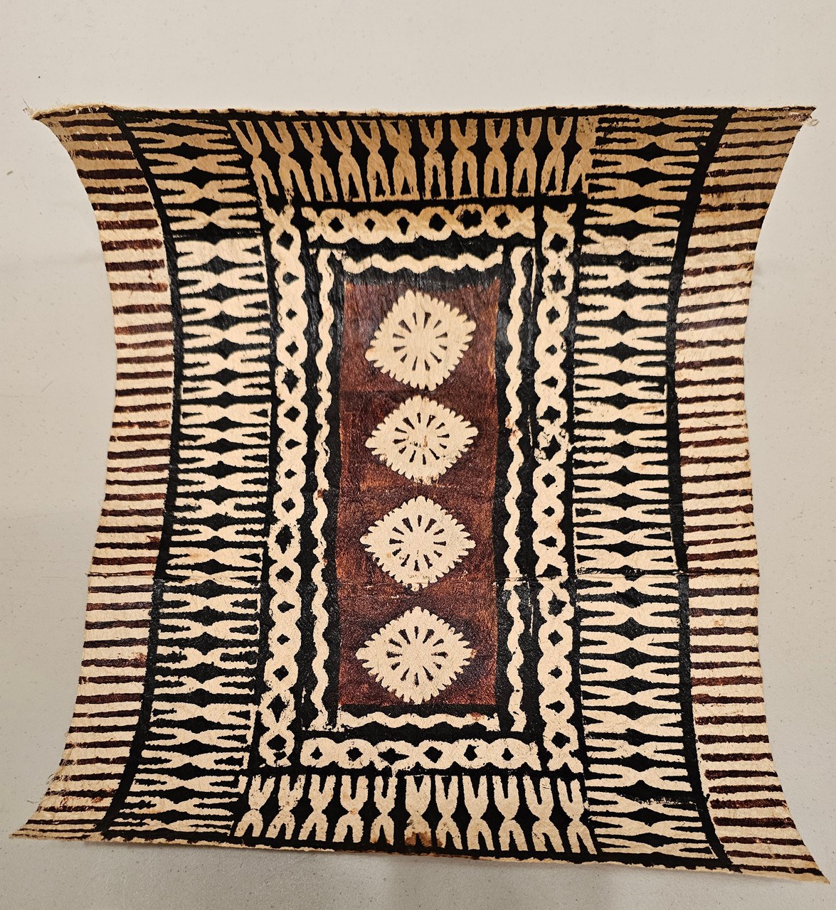 Tapa Cloth Masterclass: Traditional Tongan Bark-Art with a Village Artisan