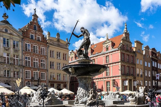Full-Day Warsaw to Gdańsk Private Historic Tour