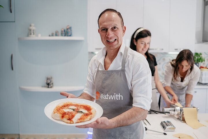 Spaccanapoli & Pizza-Making with a Neapolitan Chef