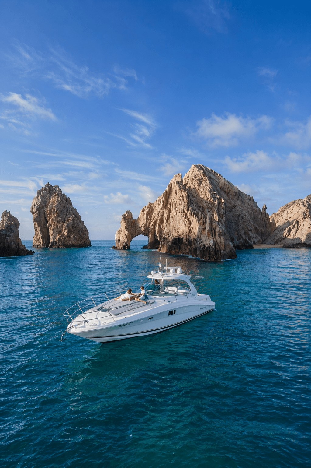 Veprj Coastal Cliffs: Private Sailing & Snorkel