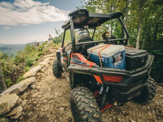 Veprj Highlands: Private 4x4 Adventure & Panoramic Hike