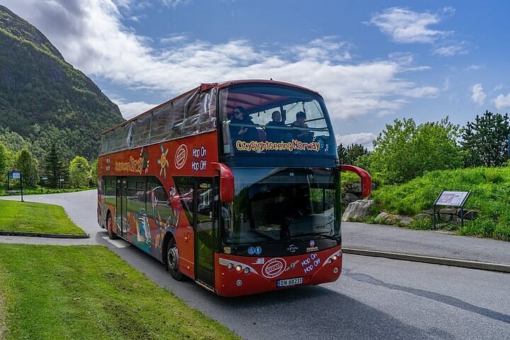Ålesund Hop-On Hop-Off with Sunnmøre Museum Add-On